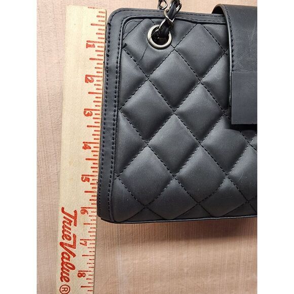 Quilted Medium Leather Shoulder Purse And Crossbody Handbag with‎ Chain Strap - Picture 6 of 13